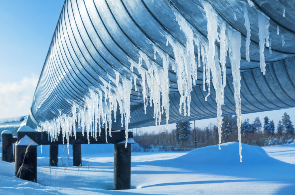 Icicles on a pipe pipeline