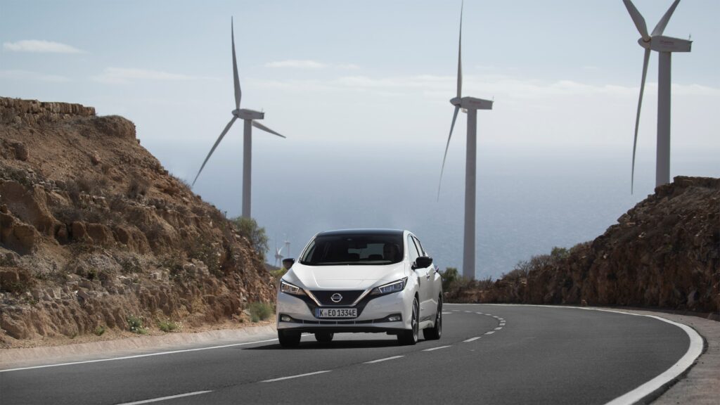 426214083 Nowy Nissan LEAF najlepiej sprzedaj cy si zeroemisyjny samoch d elektryczny
