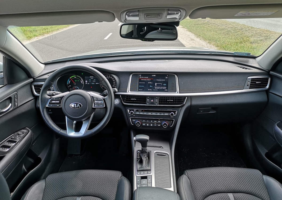 kia optima plug in hybrid wnetrze