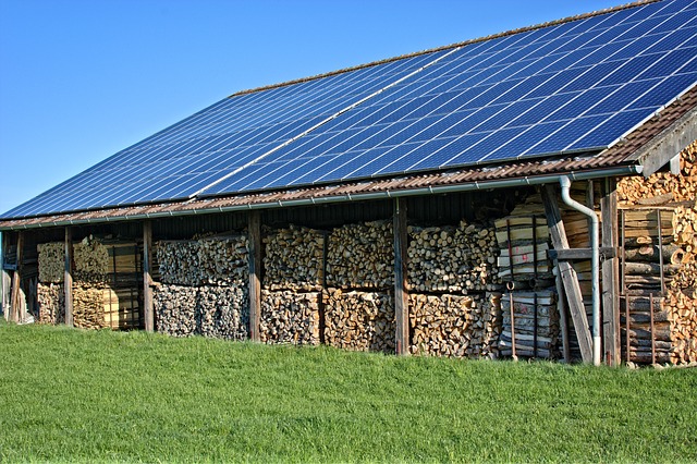 OZE solar fotowoltaika drewno