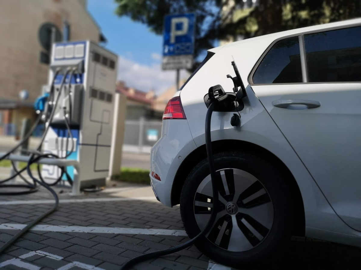vw e golf pge ladowarka ev