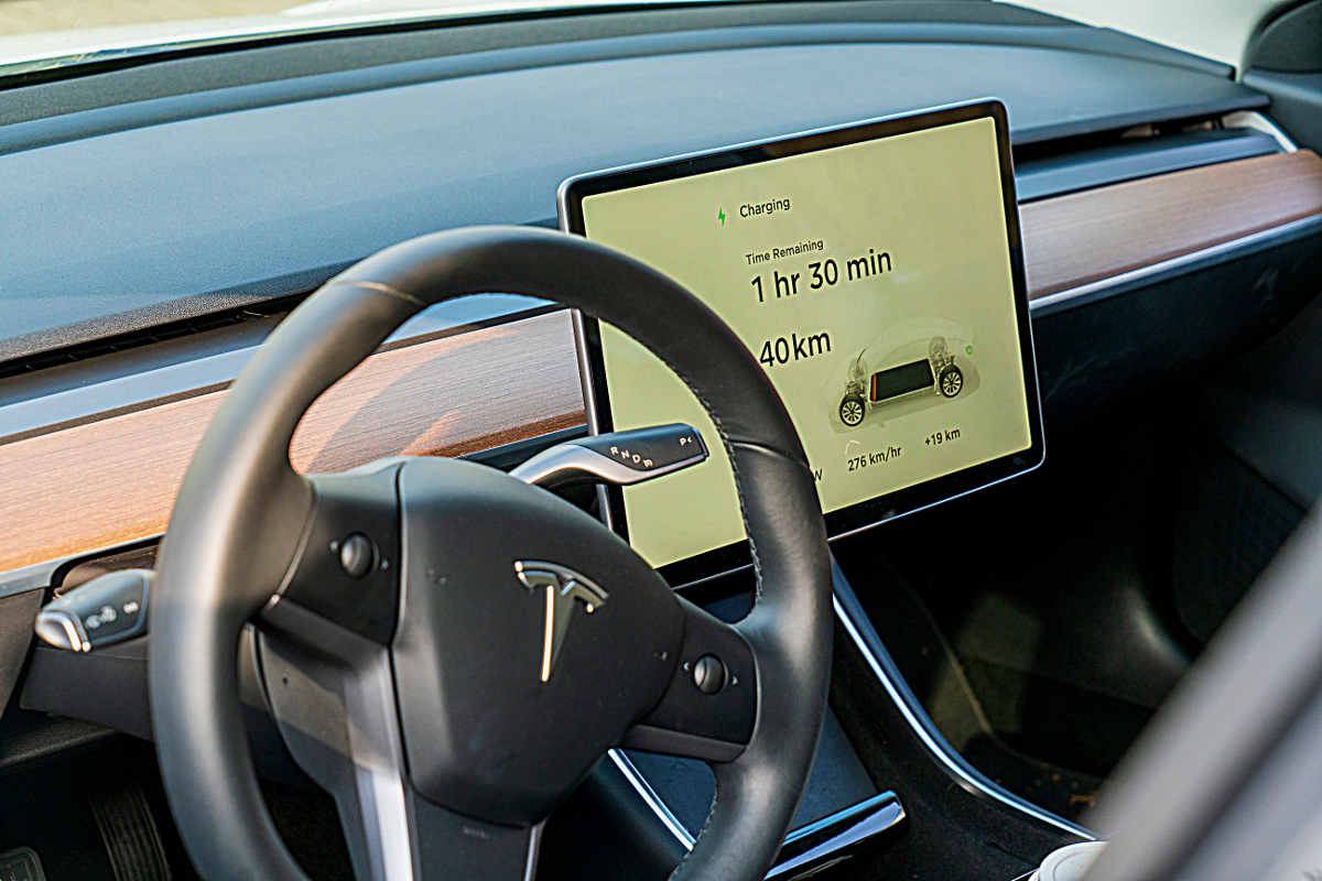 tesla model 3 kierownica