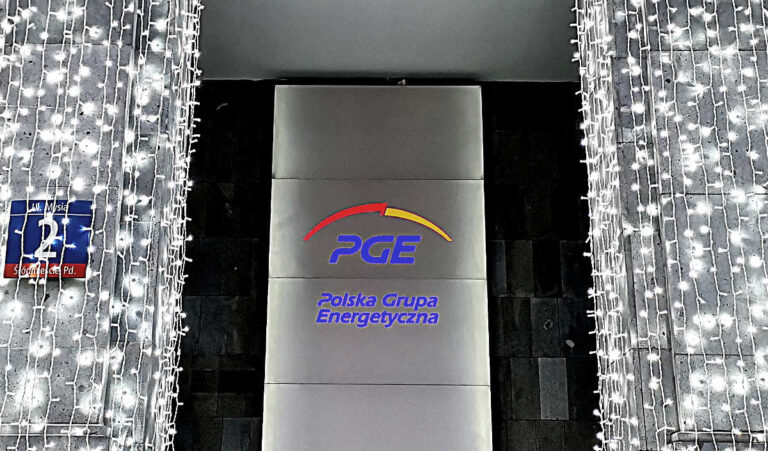 pge logo lampki