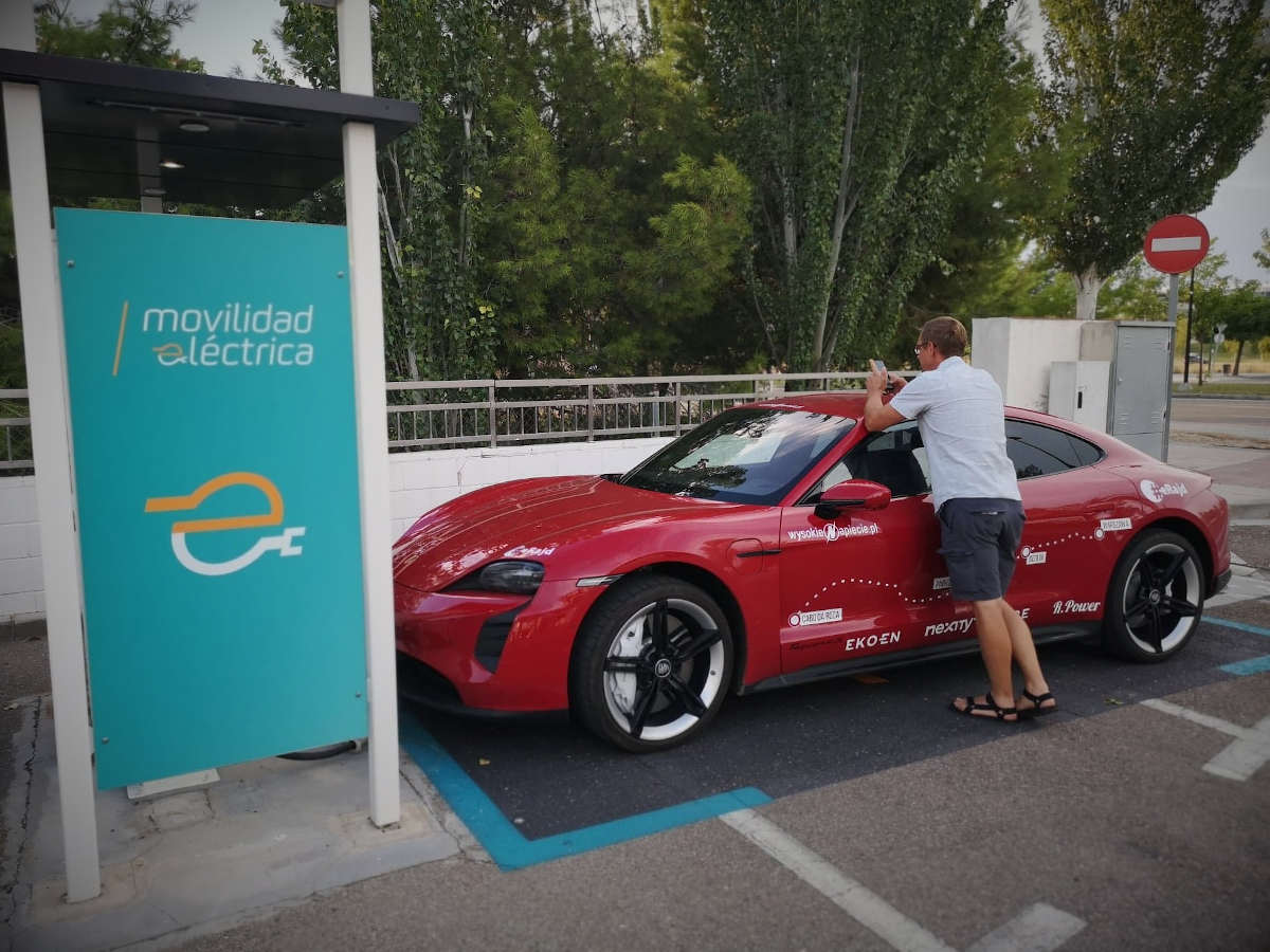 ev charging spain ladowanie