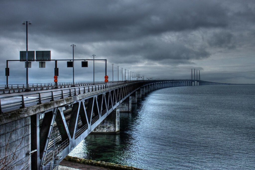 the-oresund-bridge-753625 1280