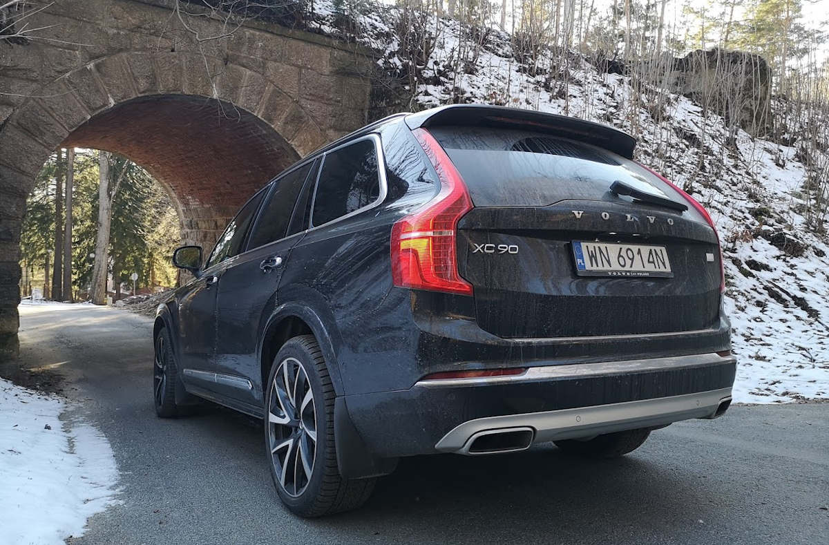 volvo xc90 phev tyl