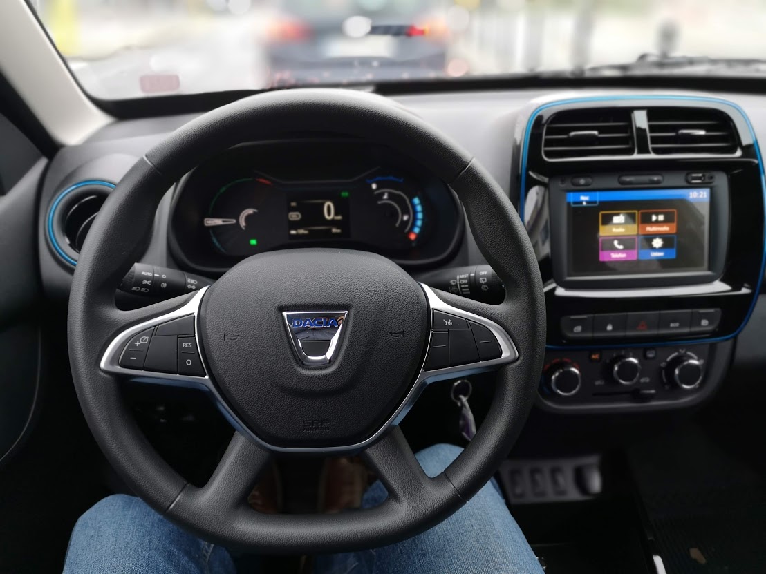 dacia spring traficar kokpit