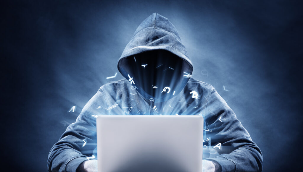 haker cyberbezpieczenstwo
