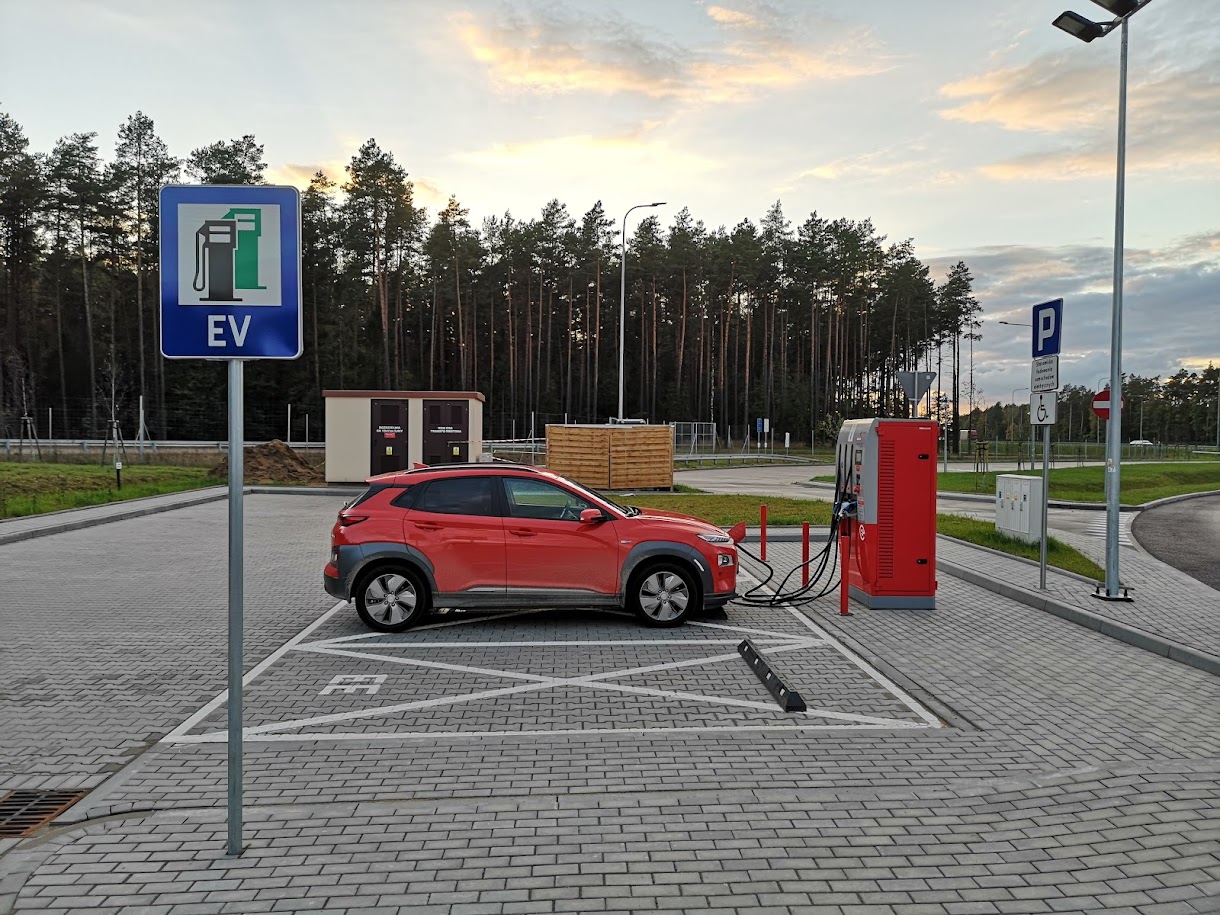 znak drogowy ev orlen