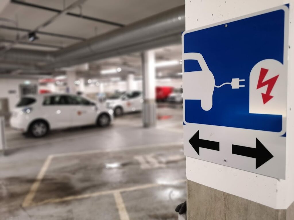 stacja ładowania aut elektrycznych