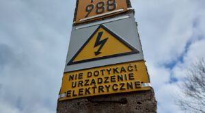 Sieci energetyczne dystrybucja słup Fot. Tomasz Elżbieciak