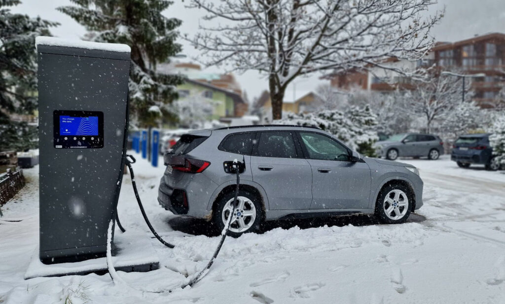 BMW iX1 charging on DC