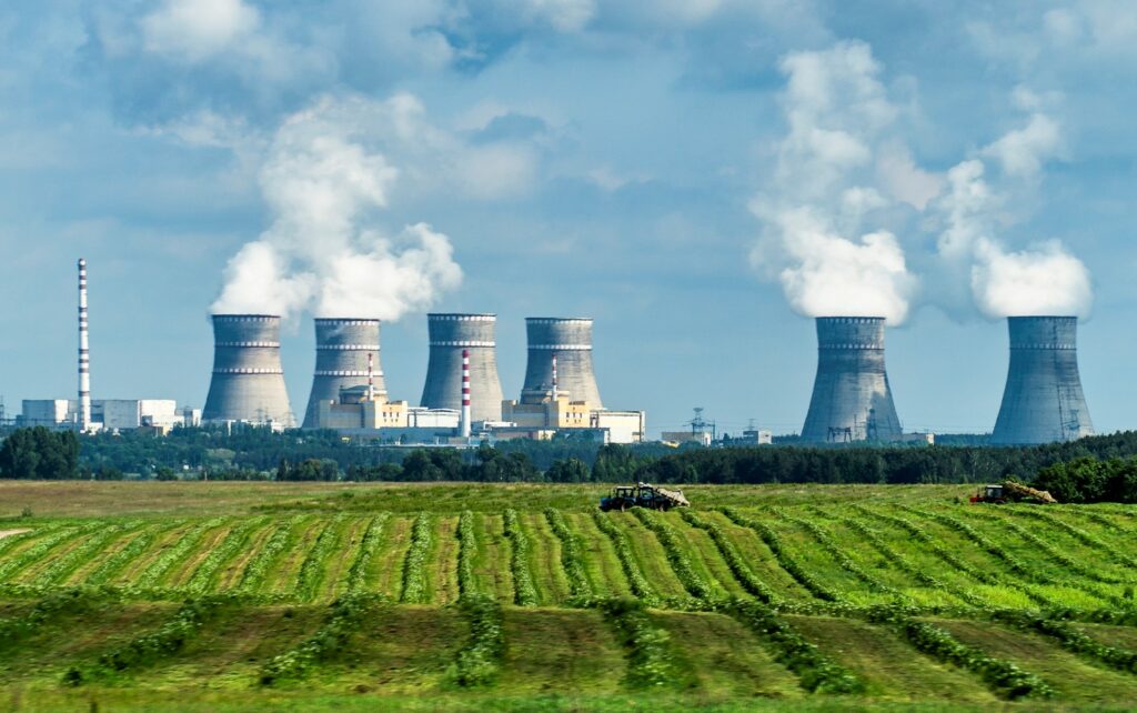 Orlen i Synthos chcą podłączyć Polskę do ukraińskiego atomu