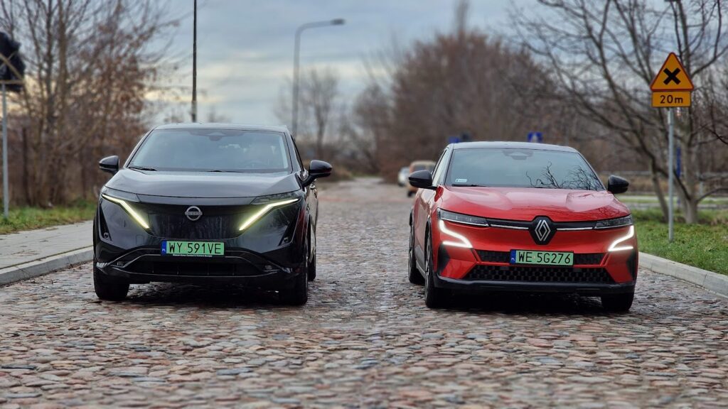 Przy zestawieniu Renault Megane e-tech z Nissname Aryią widać, że francuskiemu kompaktowi bliżej do hot hatcha niż crossovera czy SUV-a