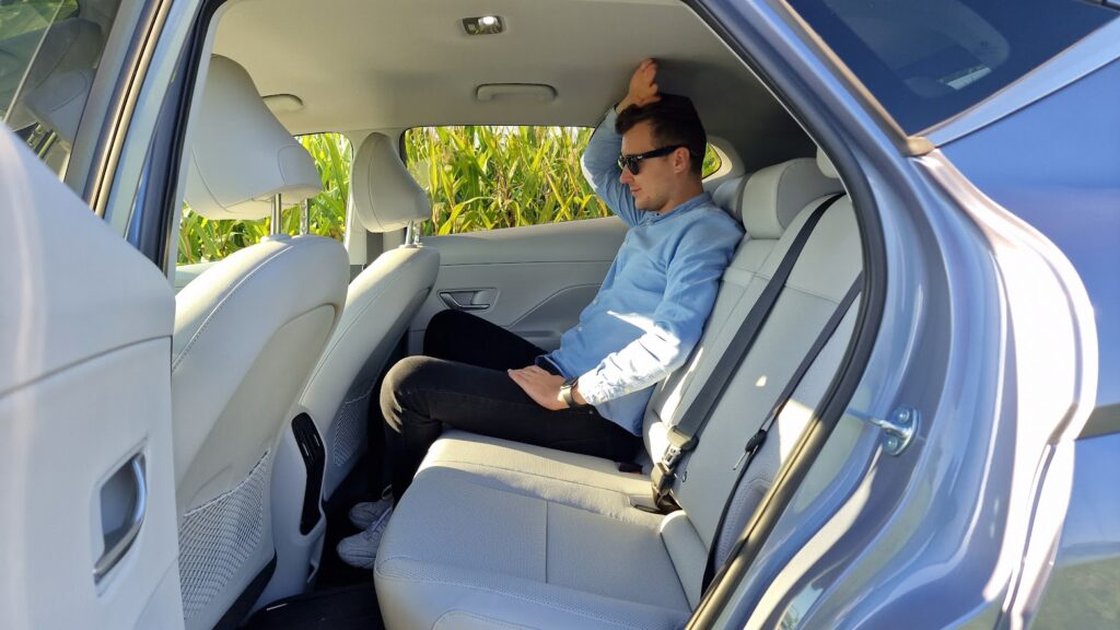 hyundai kona electric 2024 back seat