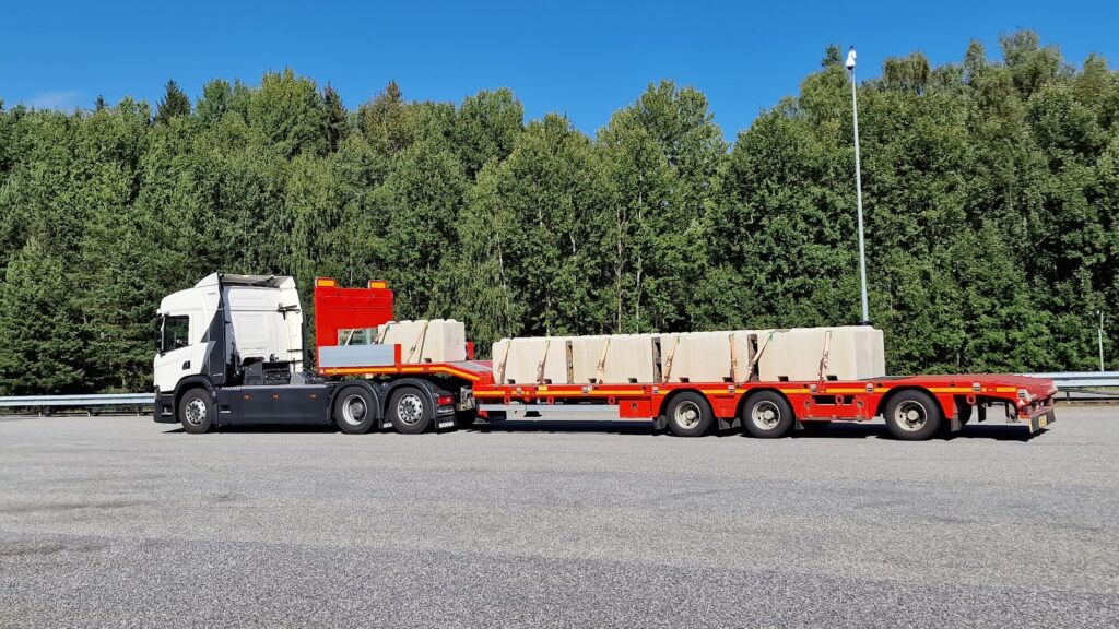 scania ciezarowka naczepa ev wnetrze