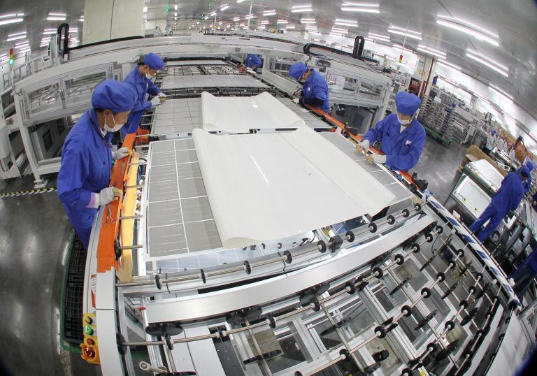 Chinese solar industry leaders urge caution on subsidies