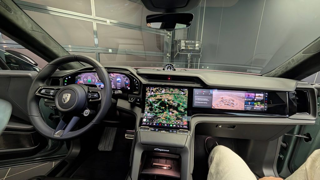 porsche cayenne ev wnetrze