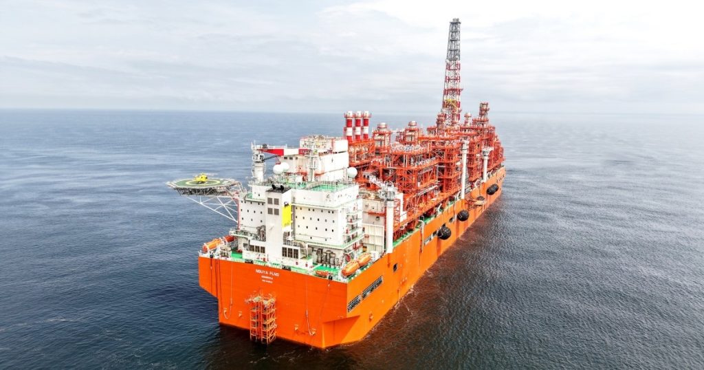 Statek Nguya, pływająca jednostka do produkcji LNG Fot Eni
