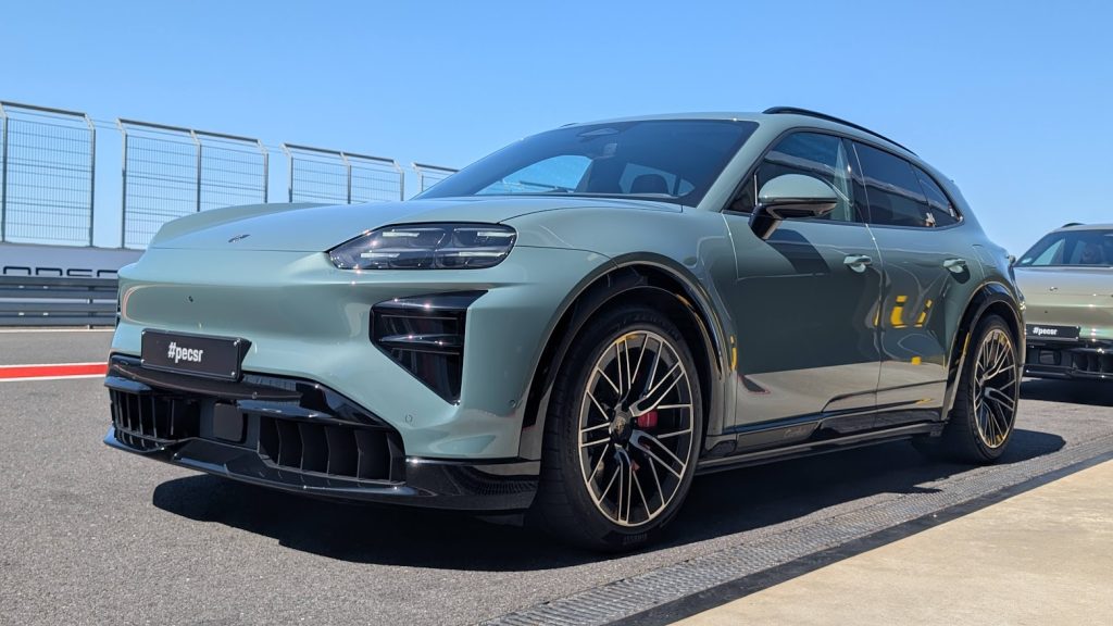porsche cayenne electric przod