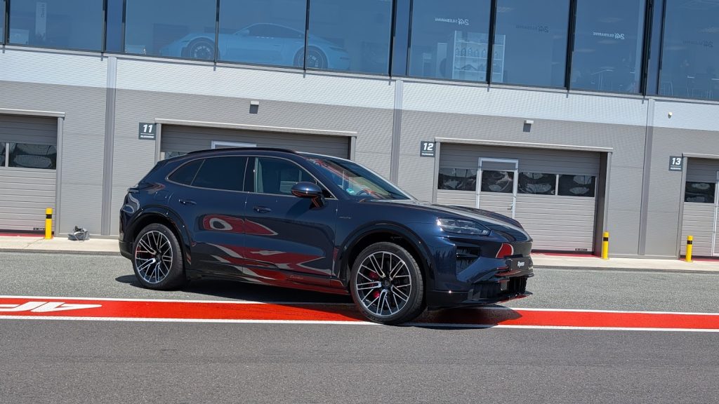 porsche cayenne electric przod 2