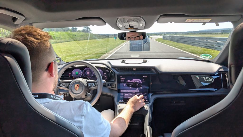 porsche cayenne electric wnetrze